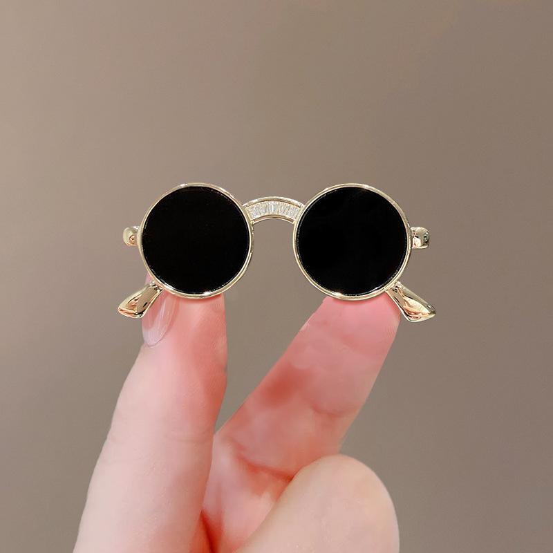 Creative and Personalized Glasses Sunglasses Brooches Design Sense Suit Pins Niche Fashion Versatile