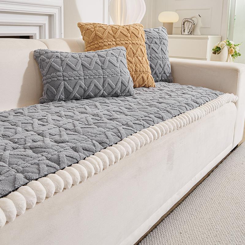 Light Luxury Tafu Velvet Sofa Cushion, Winter Model, High-End Thickened Steamed Bread Cushion, Sofa Cover, Non-Slip.