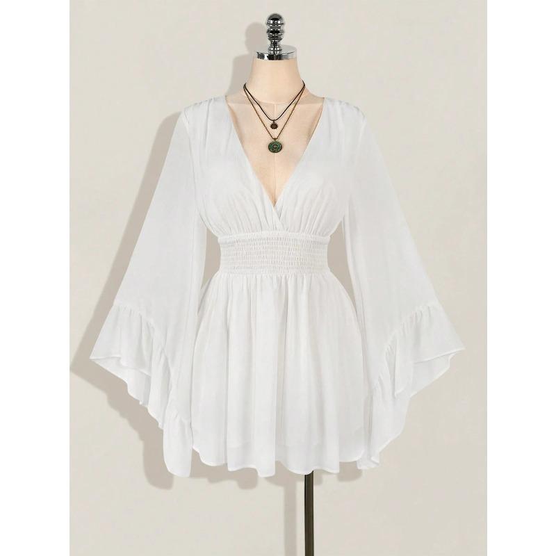 New deep V waist dress, horn sleeves, short fashion mesh sexy solid color skirt