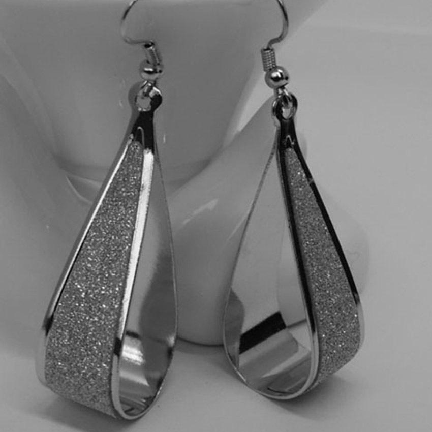 Evropské a americké klasické duté náušnice ve tvaru kapky - Vícebarevné přívěskové šperky