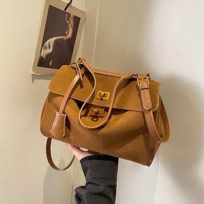 Retro High-end Work Bag Women's New Fashion Contrasting Color Large-capacity Shoulder Tote Bag