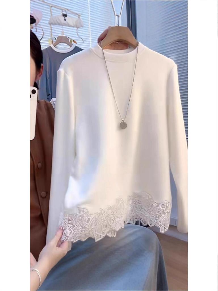 Korean-Style Lace Splicing Thermal T-Shirt: Comfortable Women's White Base Layer Top