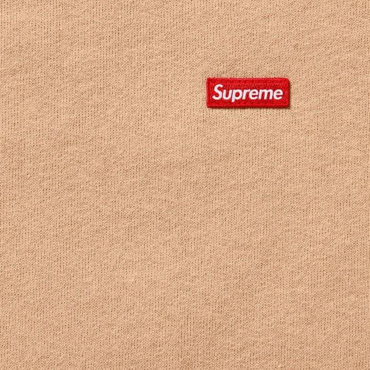 Supreme Calça Bermuda Khaki com Caixa Pequena
