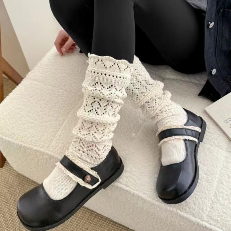 Black Fungus Edge Mid-calf Pile Socks To Shape Legs, Sweet Heart-shaped Socks for Women, Solid Color, Slimming, Breathable and Versatile Socks