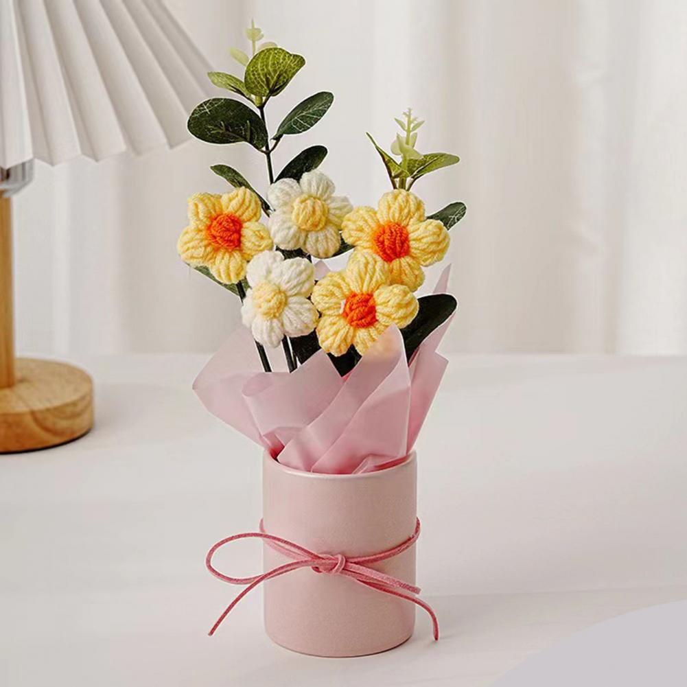 Long-lasting Artificial Flowers Handcrafted Crochet Flower Bouquet Knitted Yarn Floral Decoration Diy Handmade for Mother's