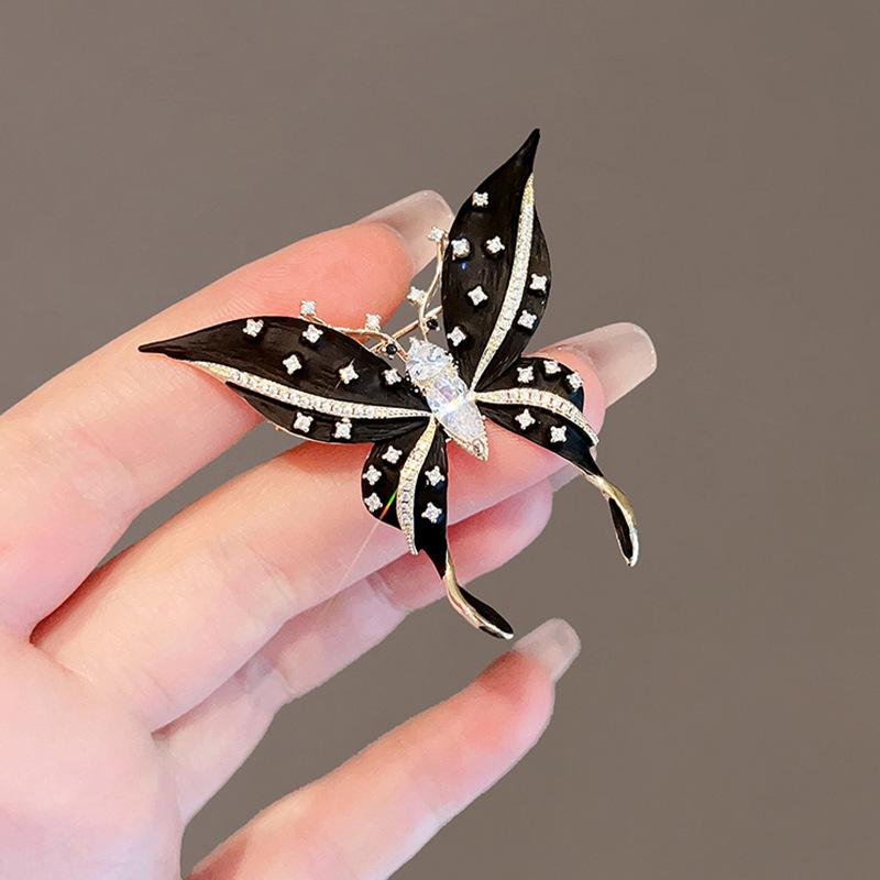 Black Butterfly Brooch Women's High-end High-end Design Pin Anti-light Suit Sweater Versatile Accessories