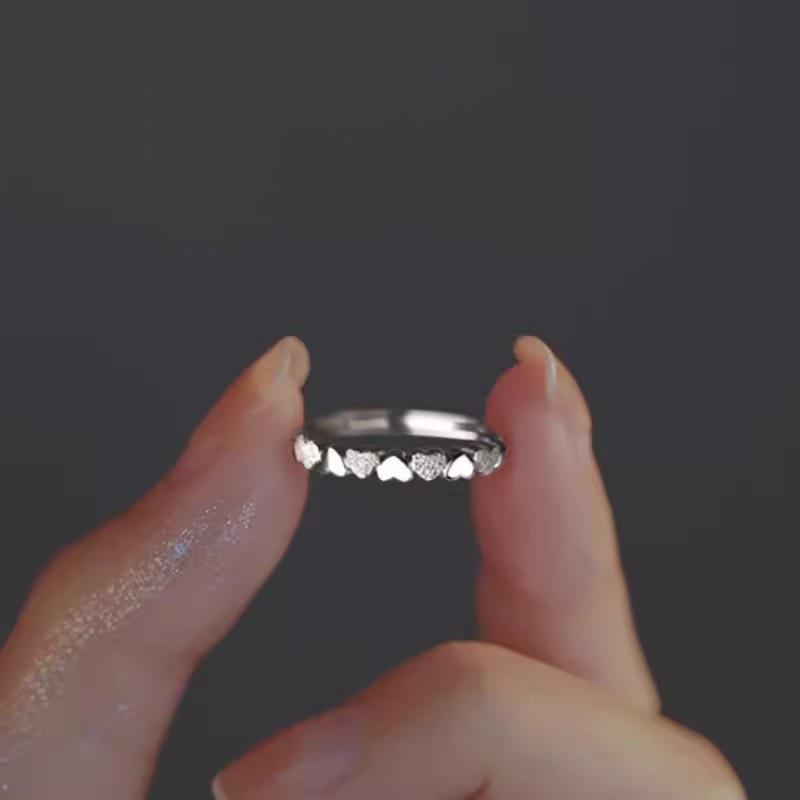 

Женское кольцо с серебряным покрытием 925 пробы: Модный, Роскошный и Минималистичный Дизайн Сердца для Указательного Пальца.