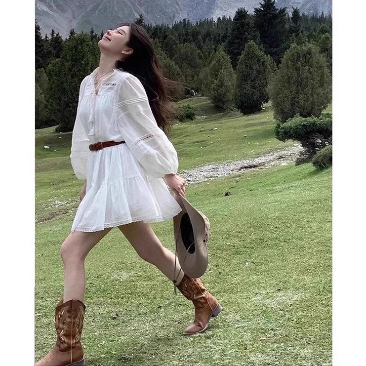 Large Size Embroidered Western Cowboy Boots Women's 2025 New Boots Shoes Travel Wear Desert Boots Northwest Knight Boots