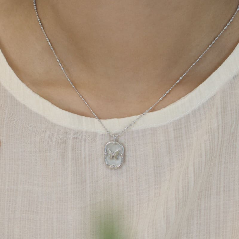 M.atur Like Butterfly Necklace 06