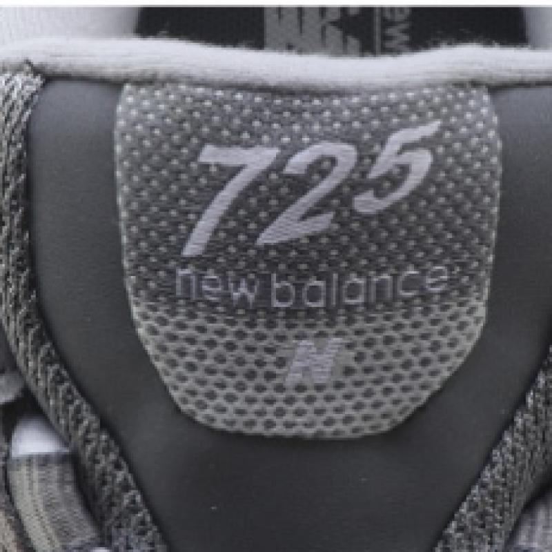 New Balance 725 Gray