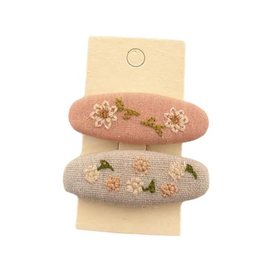 1 Pair Hairpins Rounded Edges Metal Stable Grip Hand-Embroidered Flower Pattern Wide BB Clip Side Bang Hair Accessories