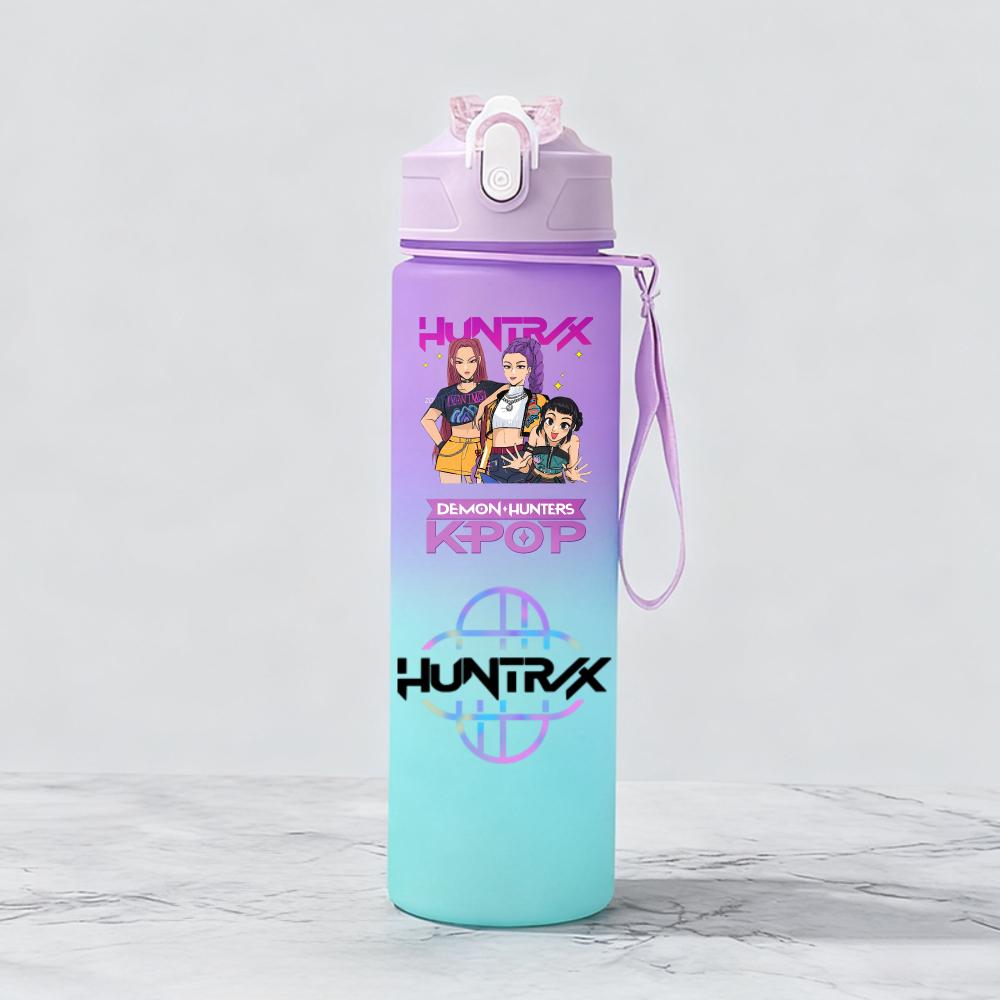Demon Hunters Huntr Rumi Mira Zoey Jinu Celine Plastic Water Cup Pop Drinking Bottle School Huntrix Gourde ML KPOP X K 800 Kid Friendly Entertaining