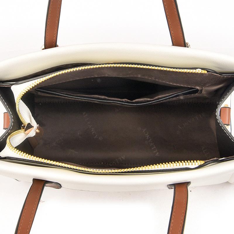 Style New Women's Handbag European and American Style Fashion Large Capacity Shoulder Messenger Bag