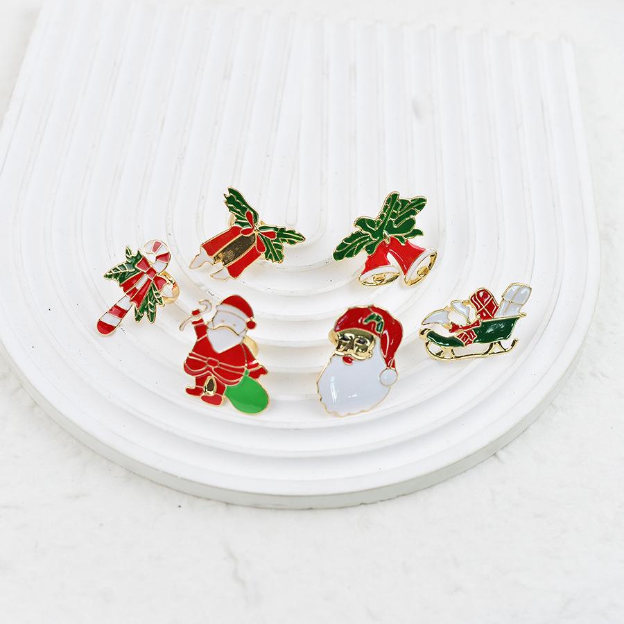 European and American Christmas Rings: Cartoon Bells & Santa Claus Fashion Jewelry.