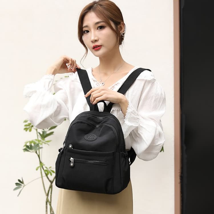 New large capacity women's backpack