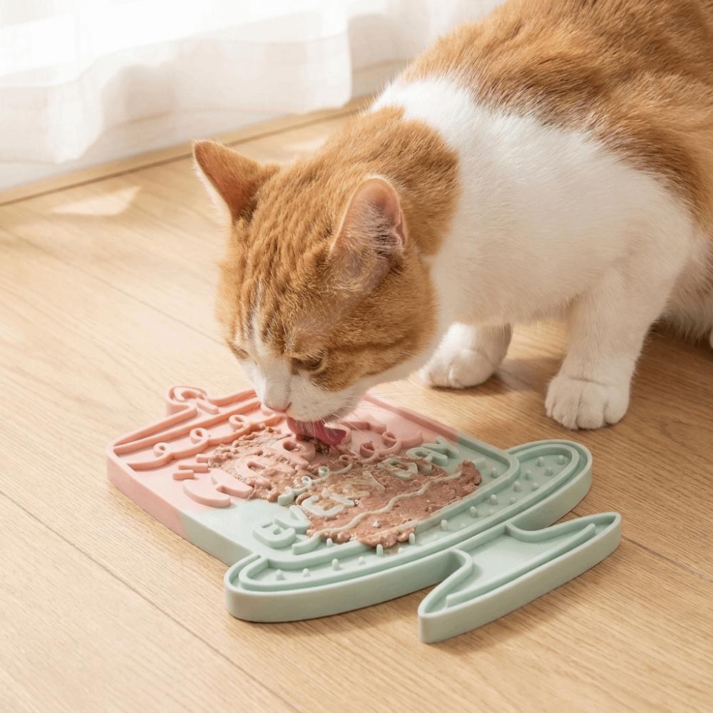 Silicone Cake Shape Pet Slow Food Mat Suction Cup Non-Slip Anti-Choking Slow Feeder Anti-choking Cat Lick Mat for Cats and Dogs
