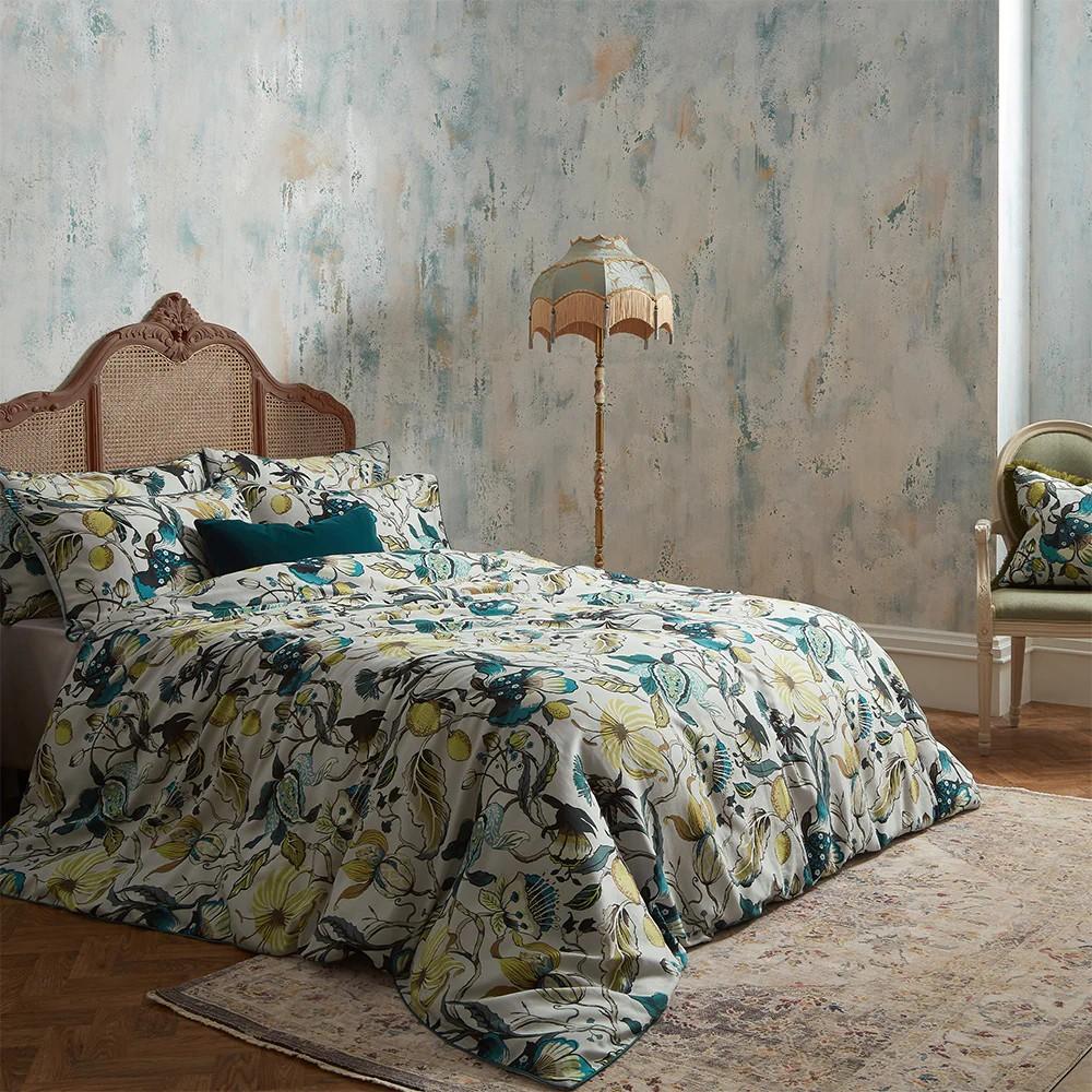 EW By Edinburgh Weavers Morton Contrast Piping Sateen Floral Duvet Cover Set