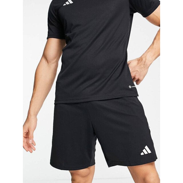 

Черно-белые шорты adidas Football Tiro 23