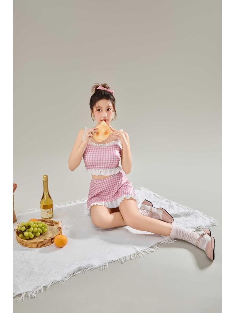 High-end Women's Split Korean Style Fashion Swimsuit - Slimming, Conservative, Tummy Control for Seaside Vacation or Hot Spring