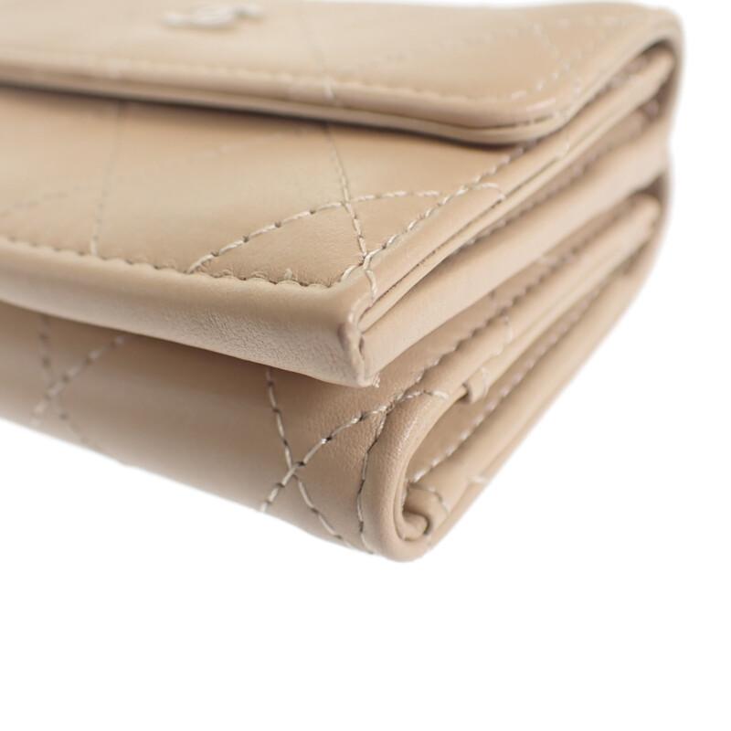 CHANEL  AP3882_B16247_NW781 Tri-fold wallet beige Calfskin Women