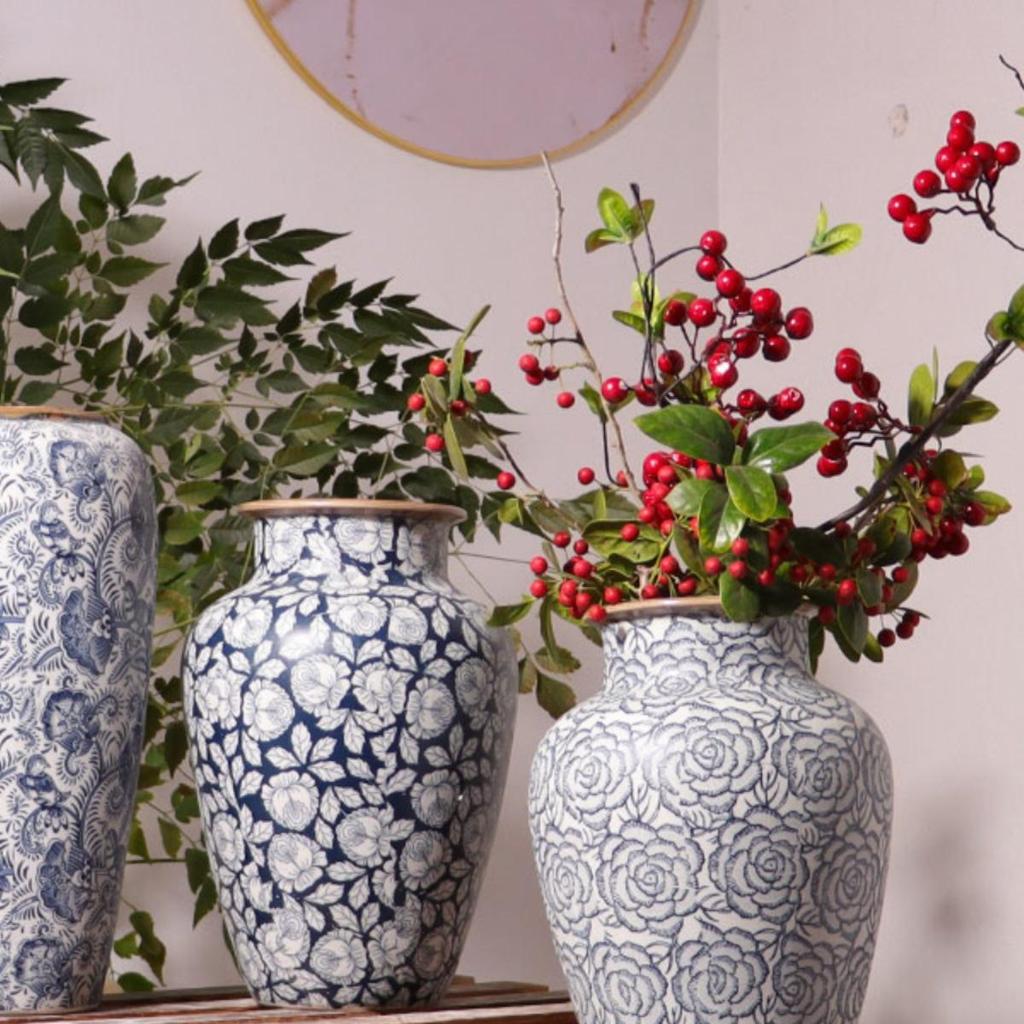 Chinese Retro Blue and White Porcelain Vase for Floral Arrangements