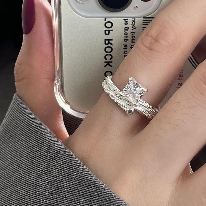 Exclusive Copper Minimalist Ring Designed For Women With Geometric Elegance Essential Accessory Fashion