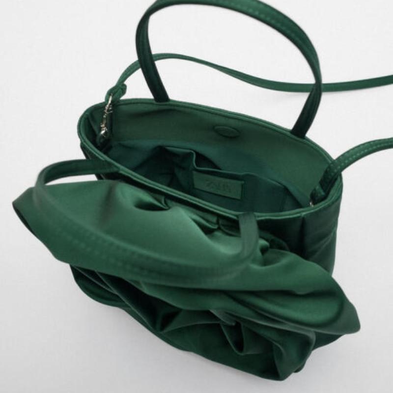 Genți de umăr la modă Genți în formă de floare cu textura de mătase Genți cu blocare a culorii Genți mici pătrate pentru petrecere a timpului liber Genți crossbody de nișă versatile