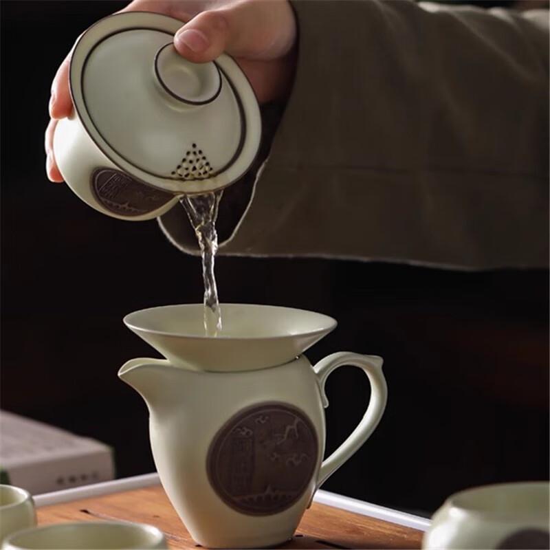 Taozhi Chinese Ceramic Kung Fu Tea Set