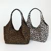 Fromheaven Kingpad Hoppy Pattern Shoulder Bag