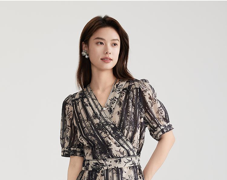 Pure cotton temperament floral dress for women in summer 2025, thin, high-end, age reducing, Chinese style medium length dress