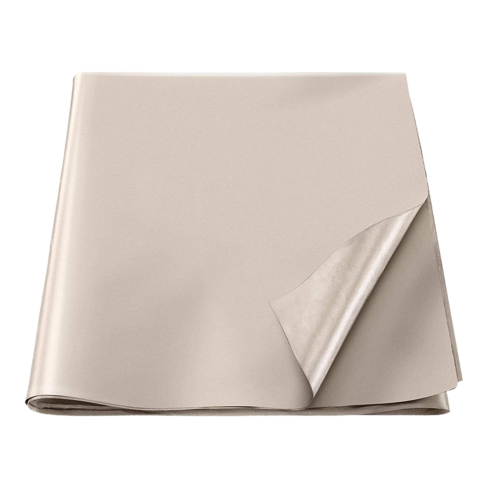 

Electromagnetic Block Faraday Fabric High Conductivity Shielding Material for RFID Signal Block Curtains and Protective Gear 1.1mx4m