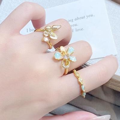 Mittelalterlicher Vintage Blumen Schmetterling Emaille Diamant Offener Ring Gestapelt Mit Nische High-End Light Luxury Ring Frau
