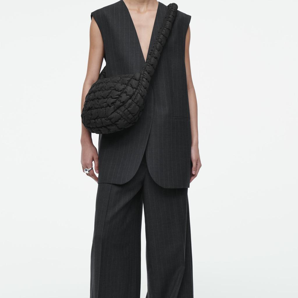 COS Quilted Texture Polyester Cloud Bag Shoulder Crossbody Bag Regular Women bags Black 1213736001