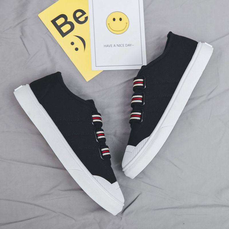 Letní plátěná obuv Pánské Slip-on Loafers Korejský Trend Board Boty Ležérní Pánské Boty Prodyšné Staré pekingské látkové boty