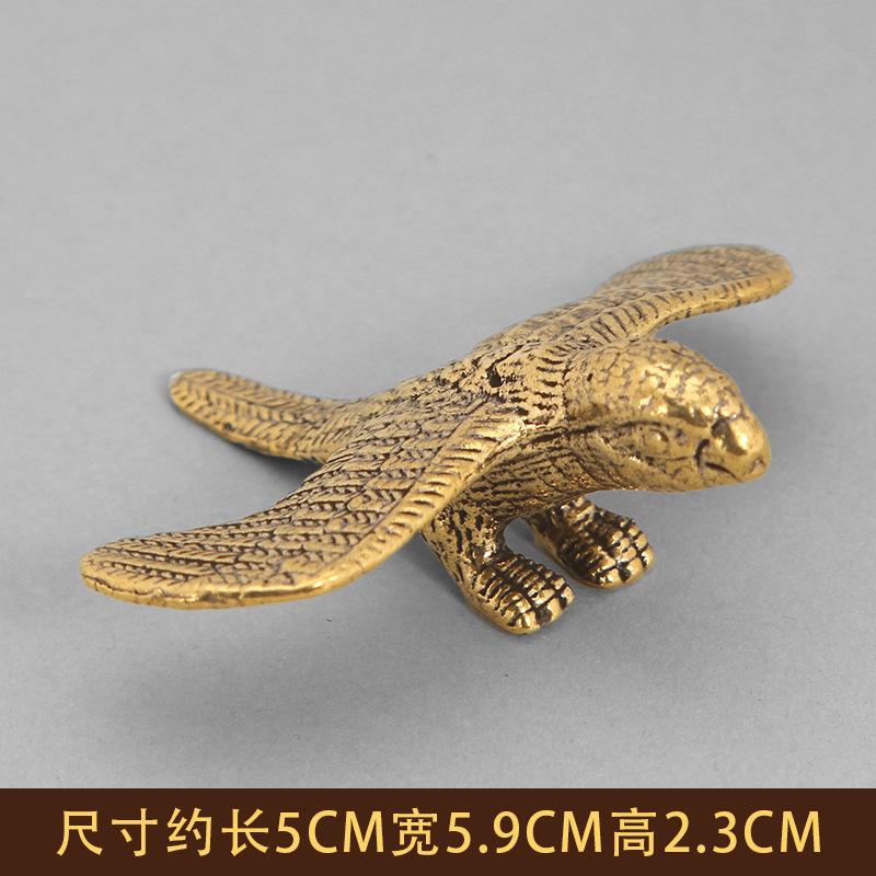 1Pcs Retro Brass Crane Parrot Desktop Decorative Ornaments Metal Animal Sculpture Mini Tea Pet Living Room Home Decoration Gifts