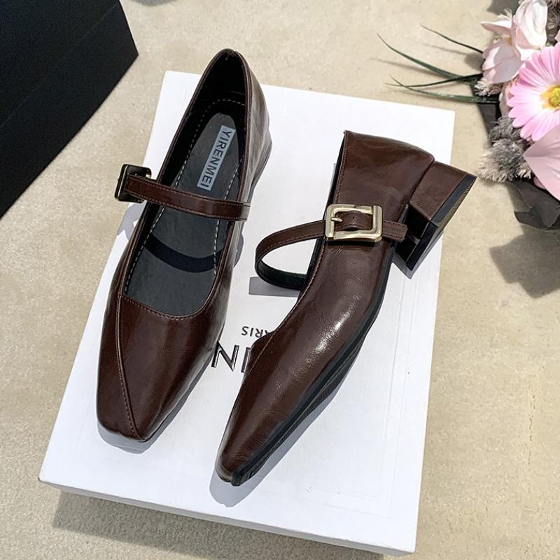 

Модная элегантная женская обувь на каблуке Модная неглубокая обувь с пряжкой Новая обувь Дизайнерские классические кожаные туфли-лодочки 2025 Новая зимняя Zapatillas De Mujer 35