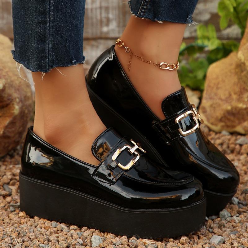 Fashion Patent Leather Single Shoes Autumn New Round Toe Deep Mouth Metal Buckle Platform Non-Slip Heeled Loafers