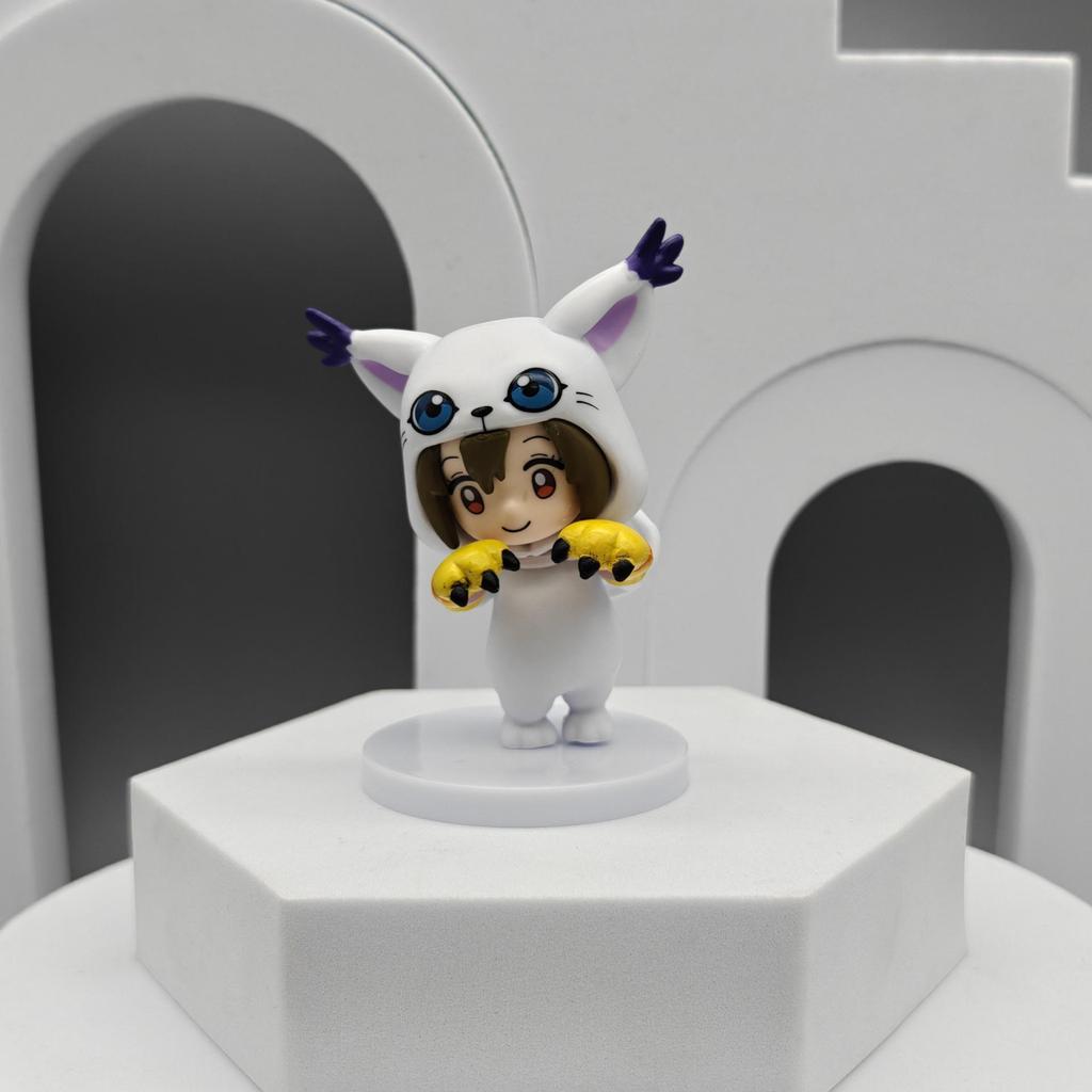 8 Digimon Figures: Taichi, Agumon, Hikari, Tailmon, Palmon, Patamon Models