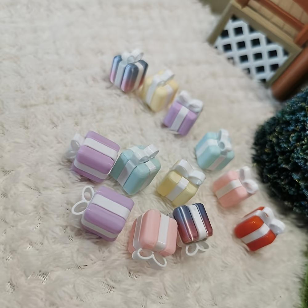 

12pcs Multicolor Christmas Tree Ornament Set Mini Decorations for Christmas Scene Supplies,Halloween Decorations,Thanksgiving