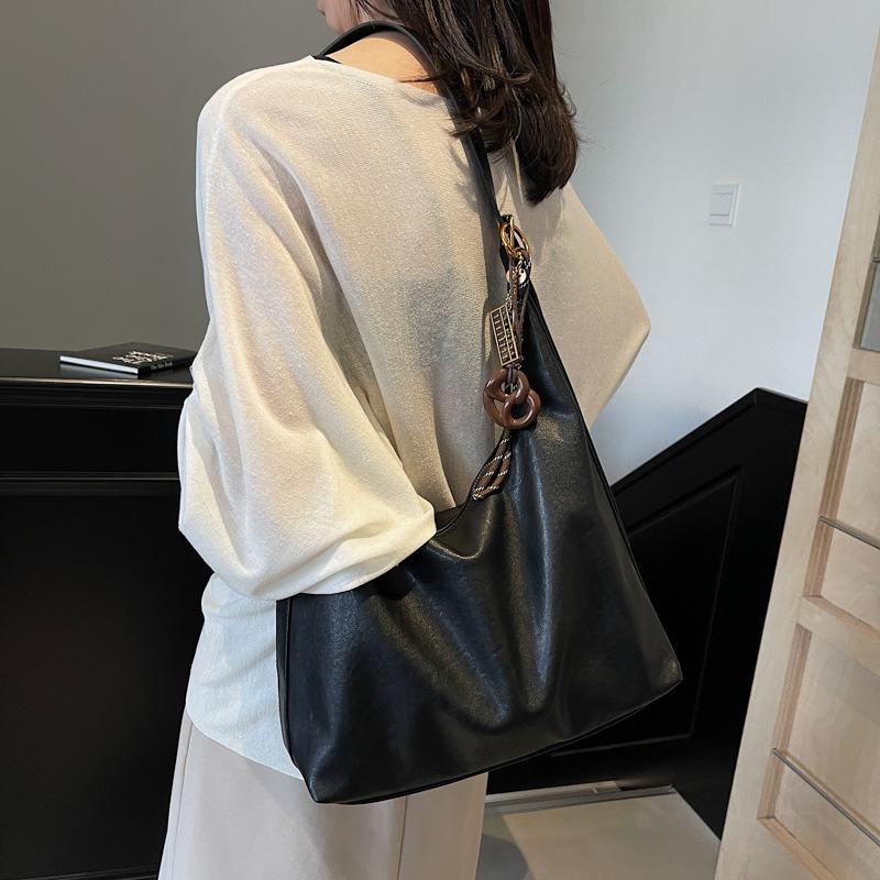 Large-capacity simple bag women's new trendy fashion high-end shoulder bag casual commuter tote bag