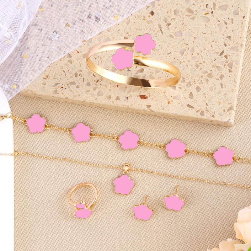 Korean Version Five-leaf Flower Lucky Stud Earrings Necklace Bracelet Bracelet Ring Set Five-petal Flower