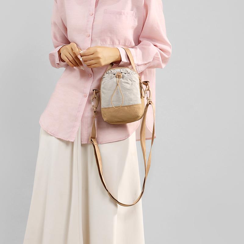 Leichte Handy-Tasche Damen Mehrschichtige Schulter-Umhängetasche Sport Wasserflaschentasche