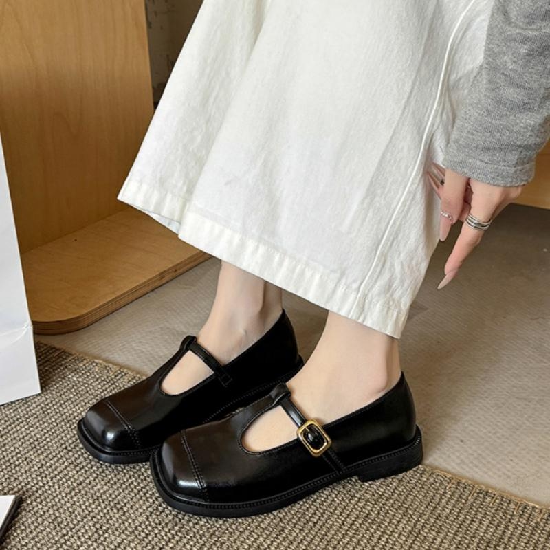 Fashion 2025 New Spring Leather Women Pumps Shoes for Women Chunky Heel Retro Mary Janes Block Leather Shoes Work Shallow White