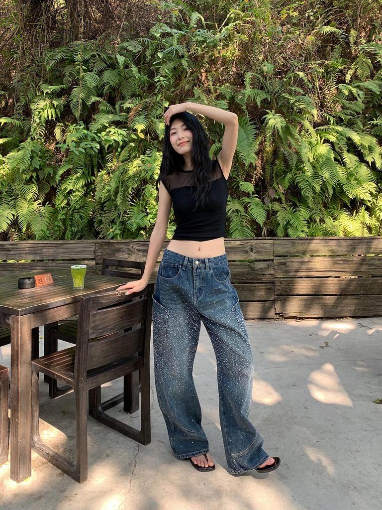 American Fashion Curved-Leg Star-Studded Wide-Leg Jeans for Women - Spring 2026 Edition