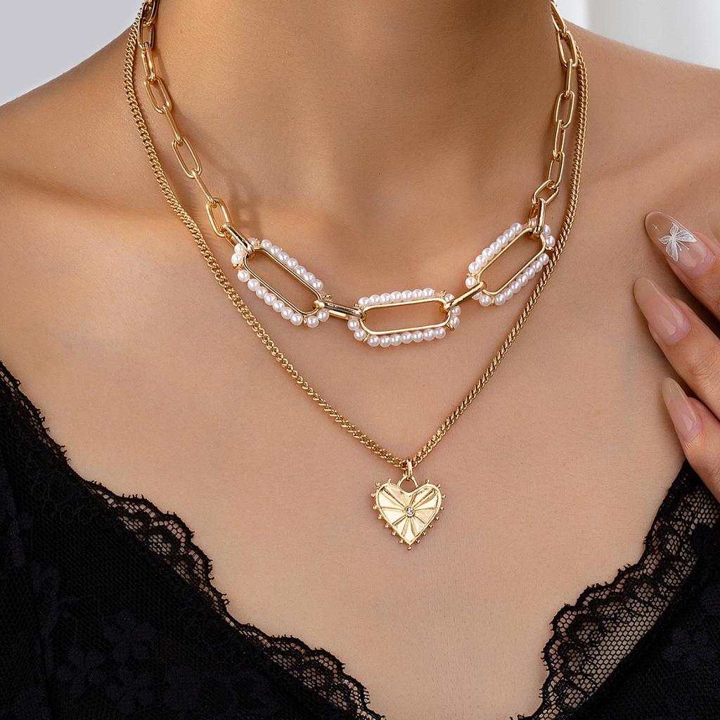 Ins style pearl heart pendant necklace for women's fashion trend, multi-layer collarbone chain for women