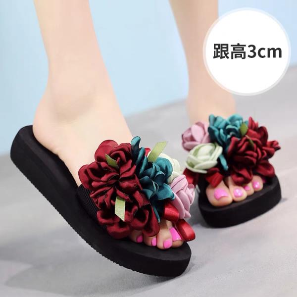 Fashion Flower Female Shoes Slippers Soft Slides Fashion Summer Clogs Woman 2025 Comfort Luxury Beach Flat Floral Shoes Women Slippers