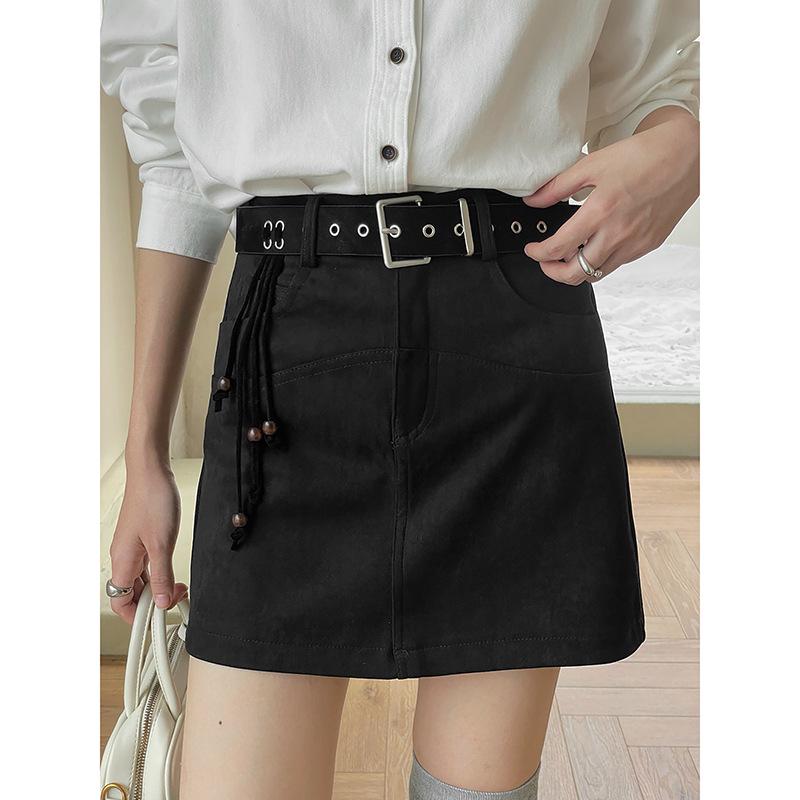 

Ge Ming Retro A-line Faux Suede Short Skirt with Tassel Belt - High Waist Winter Style for Women L (110-125 cm)