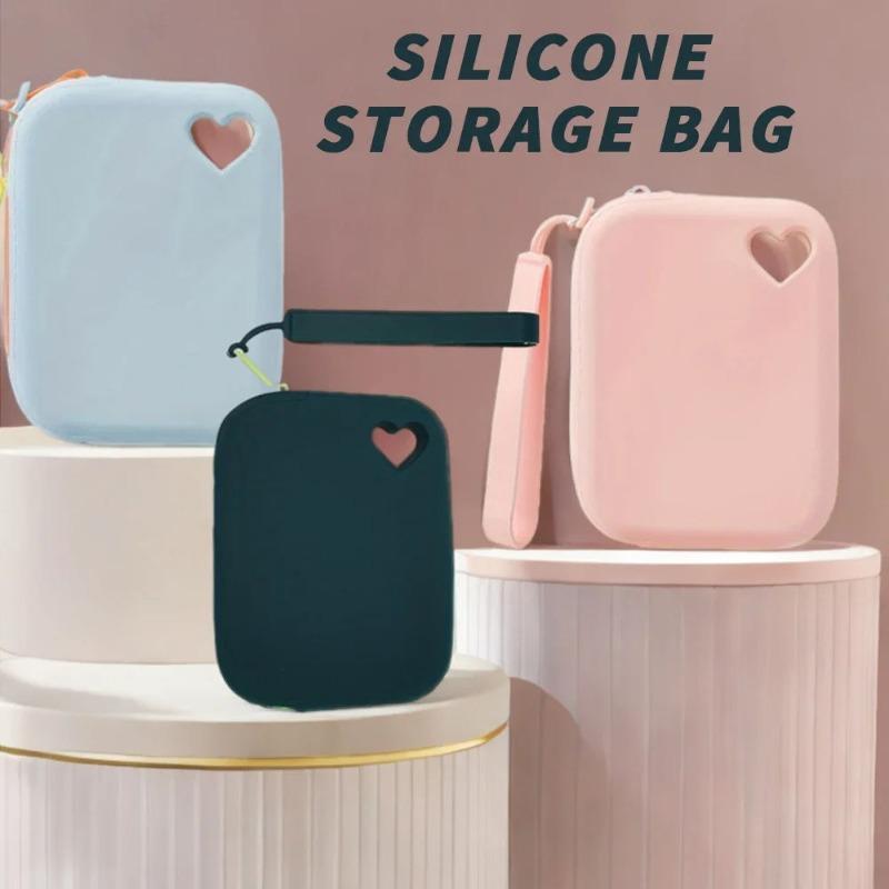 1PC Portable Silicone Dog Treat Pouch - Leak-Proof Training Bag for Travel & Outdoor Use