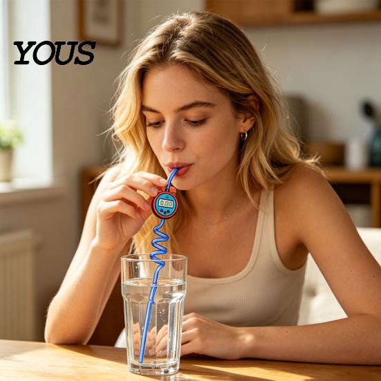 Reusable PET Straw 2Pcs Soccer Theme Spiral Straws, Curved Drinking Washable Straws with Football Charm, World Mug Party Beverage Decor Bendable