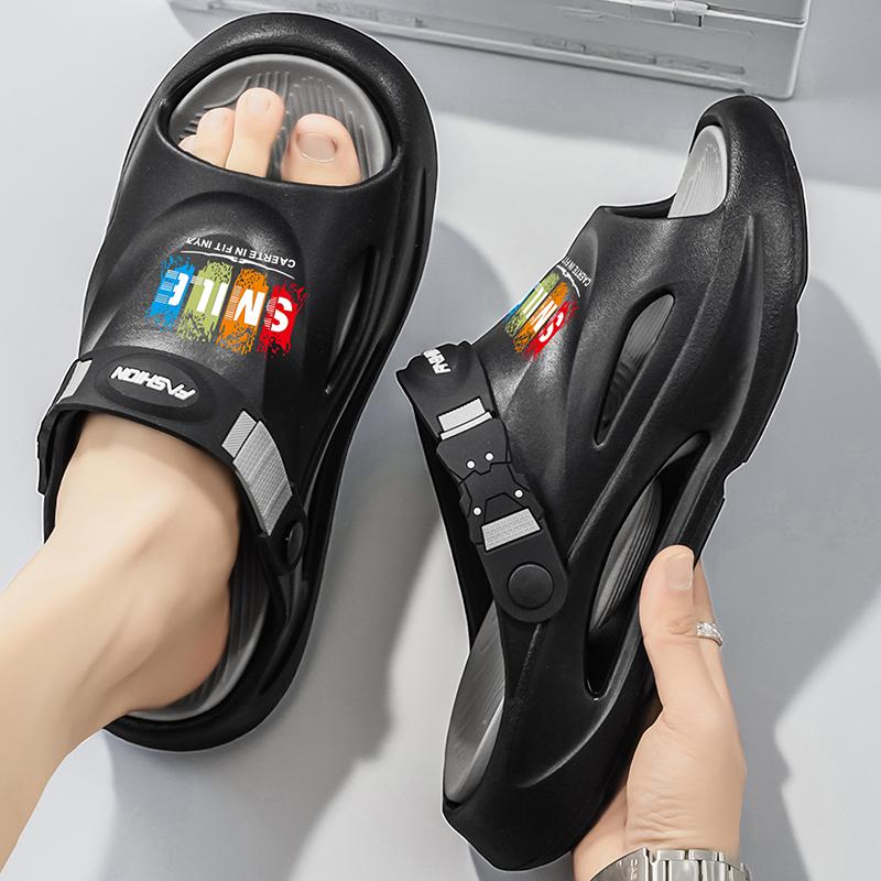 Fashion Clogs Men Sandals Lightweight Breathable Slip-On Sandals Non-Slip Water Shoes for Summer Beach Sandals